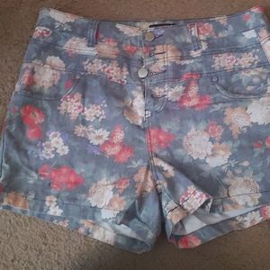 Clothing two pieces and shorts